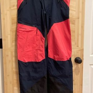 NWT Peak Performance Made in Sweden Snow Ski Snowboard “ Grace” Pants in Size L